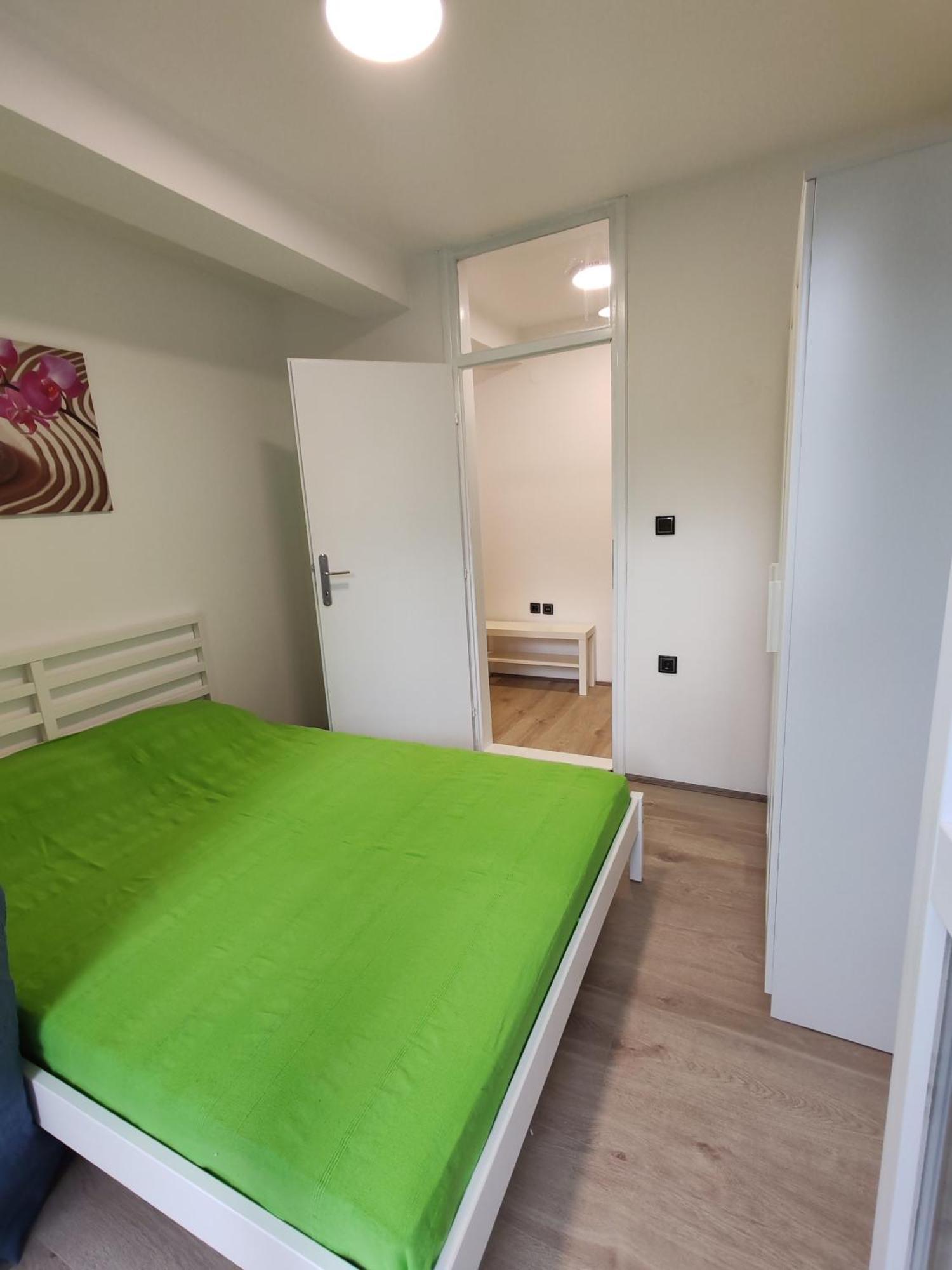 Sweet House Apartment Нови Сад Екстериор снимка